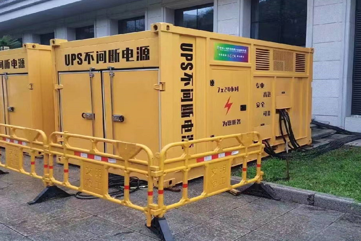 钦州发电机租赁施工现场